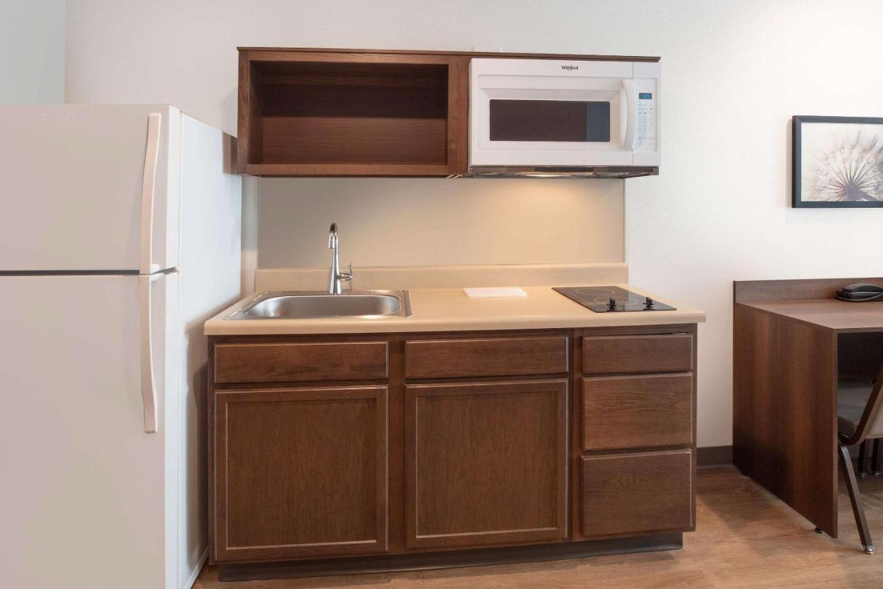 Woodsping Suites Washington Dc East Arena Drive Lake Arbor Exterior foto